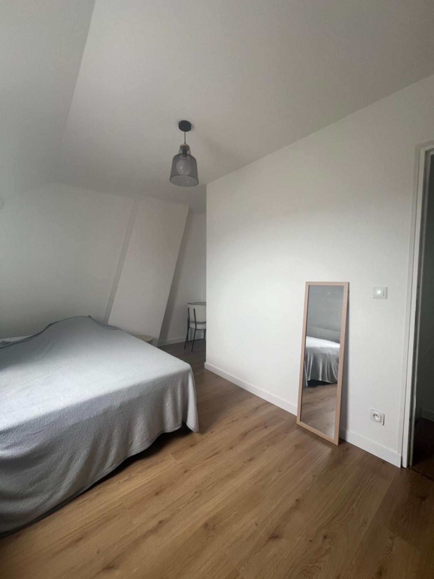 Jolie Dans Maison Renovee, Beautifull In Shared House